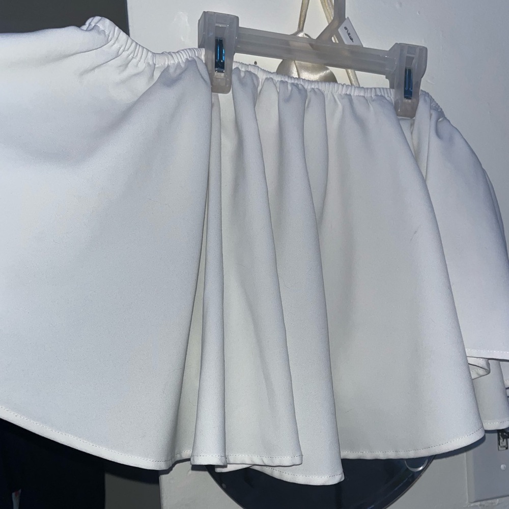 White crop top